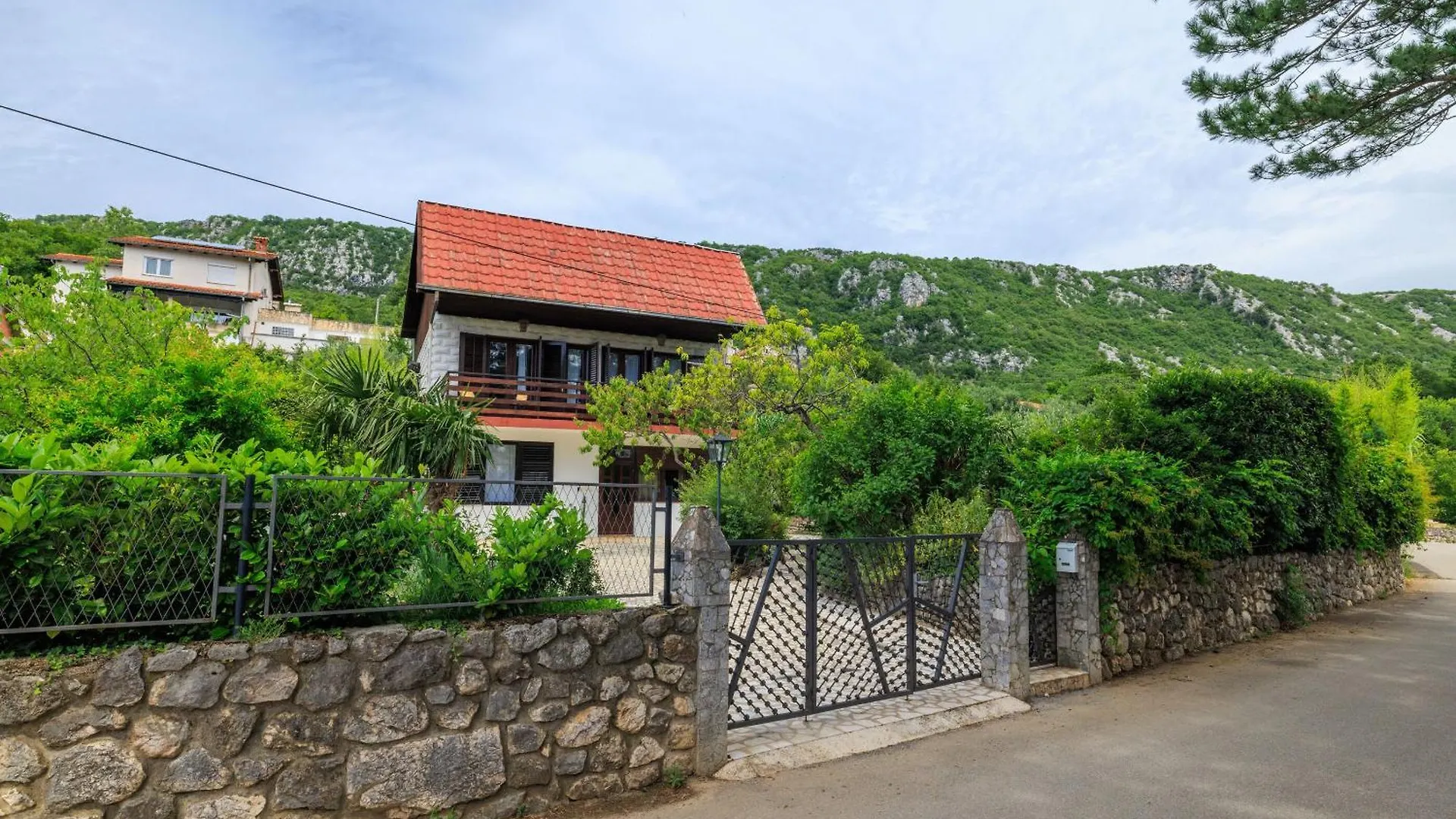 Apartment Oasis Of Peace 2 Bribir